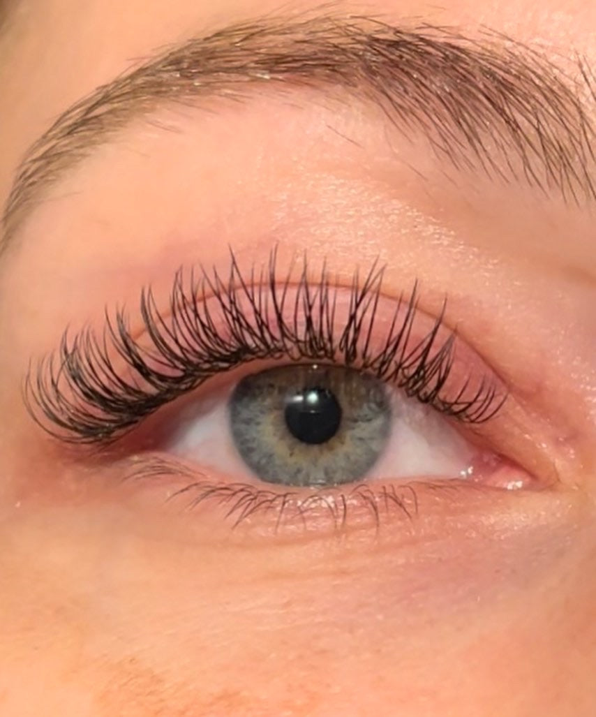 FLAT LASHES | FREE INFORMATIONAL VIDEO