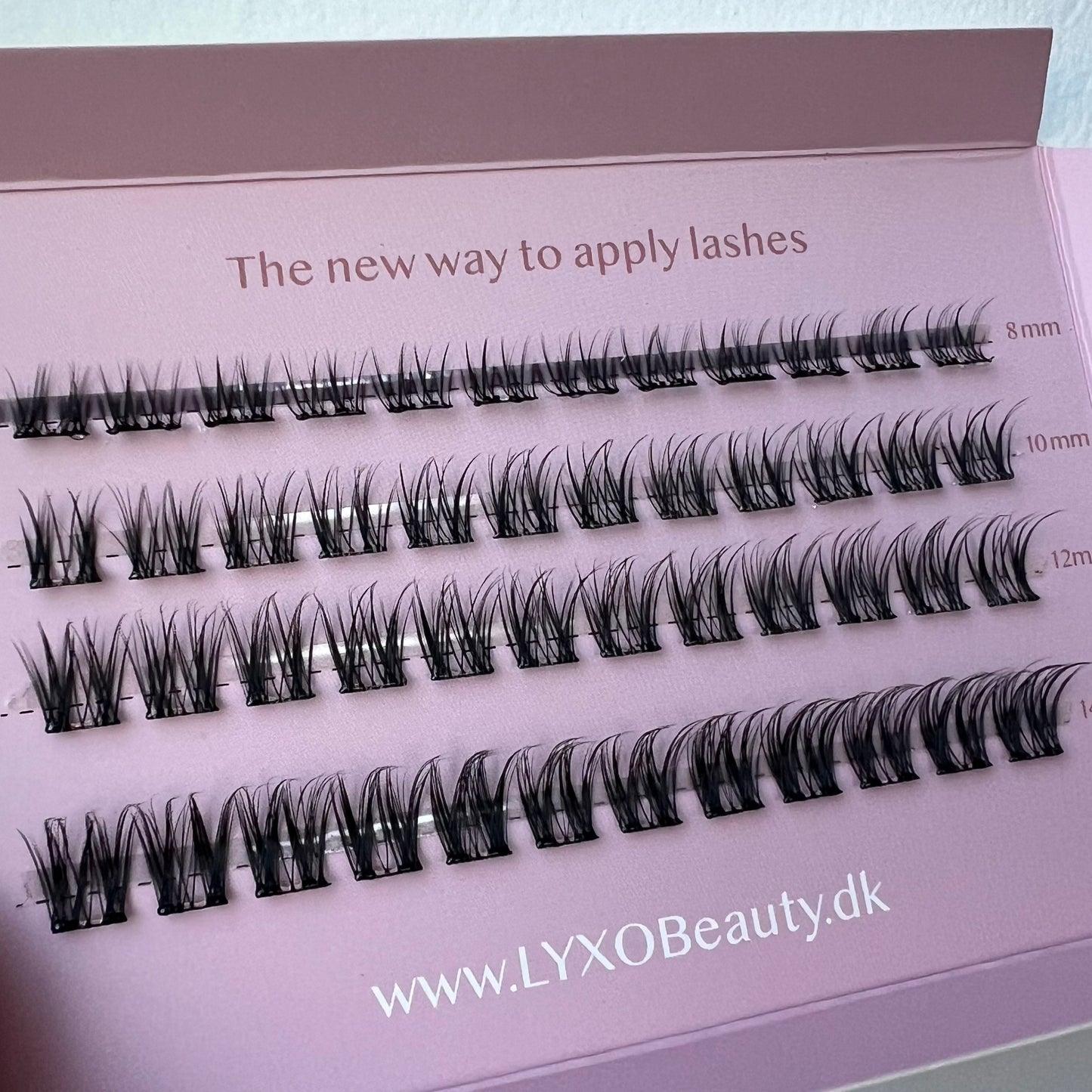 Press-on Easy Lashes Wispie Hybrid D-curl